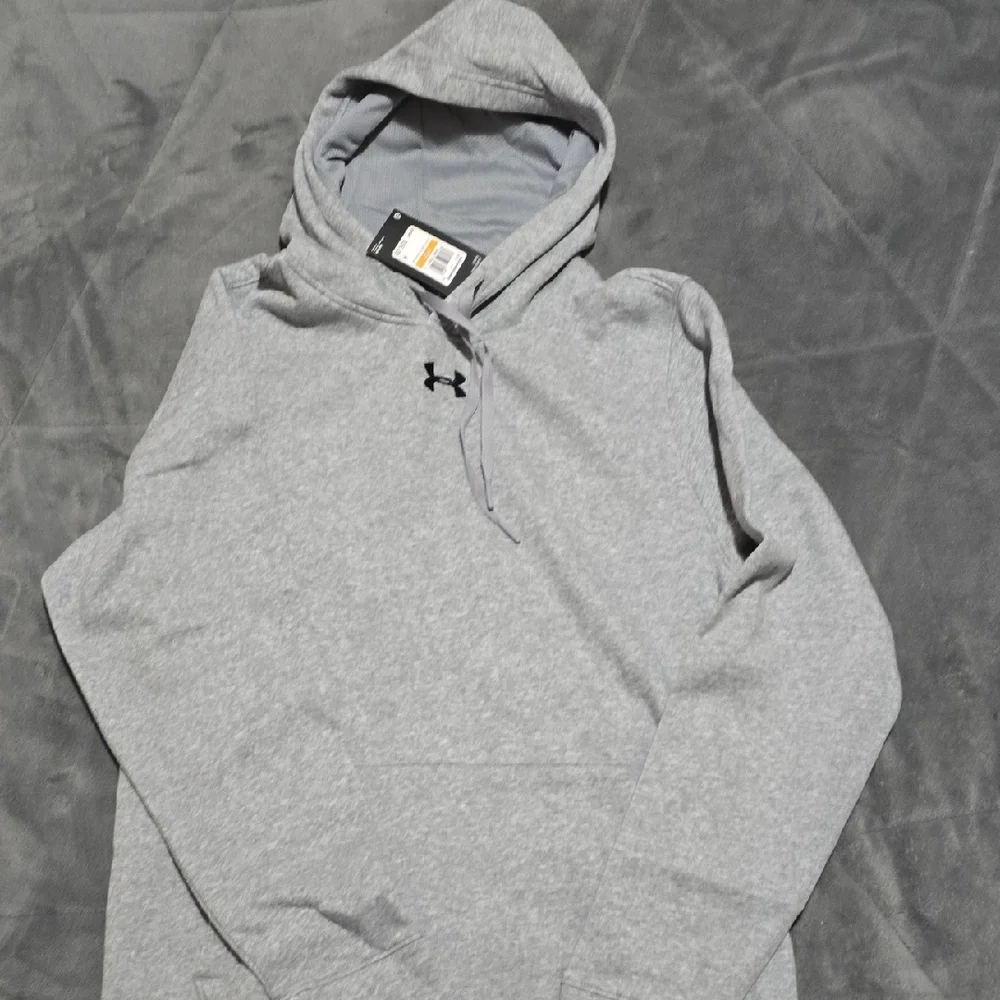 Under Armour Men's Light Gray Hoodie - Picture 1 of 2